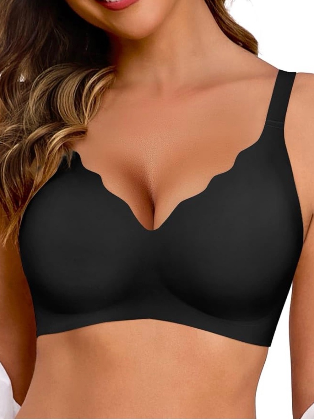 Everyday Seamless Scalloped Edge Bra - Black